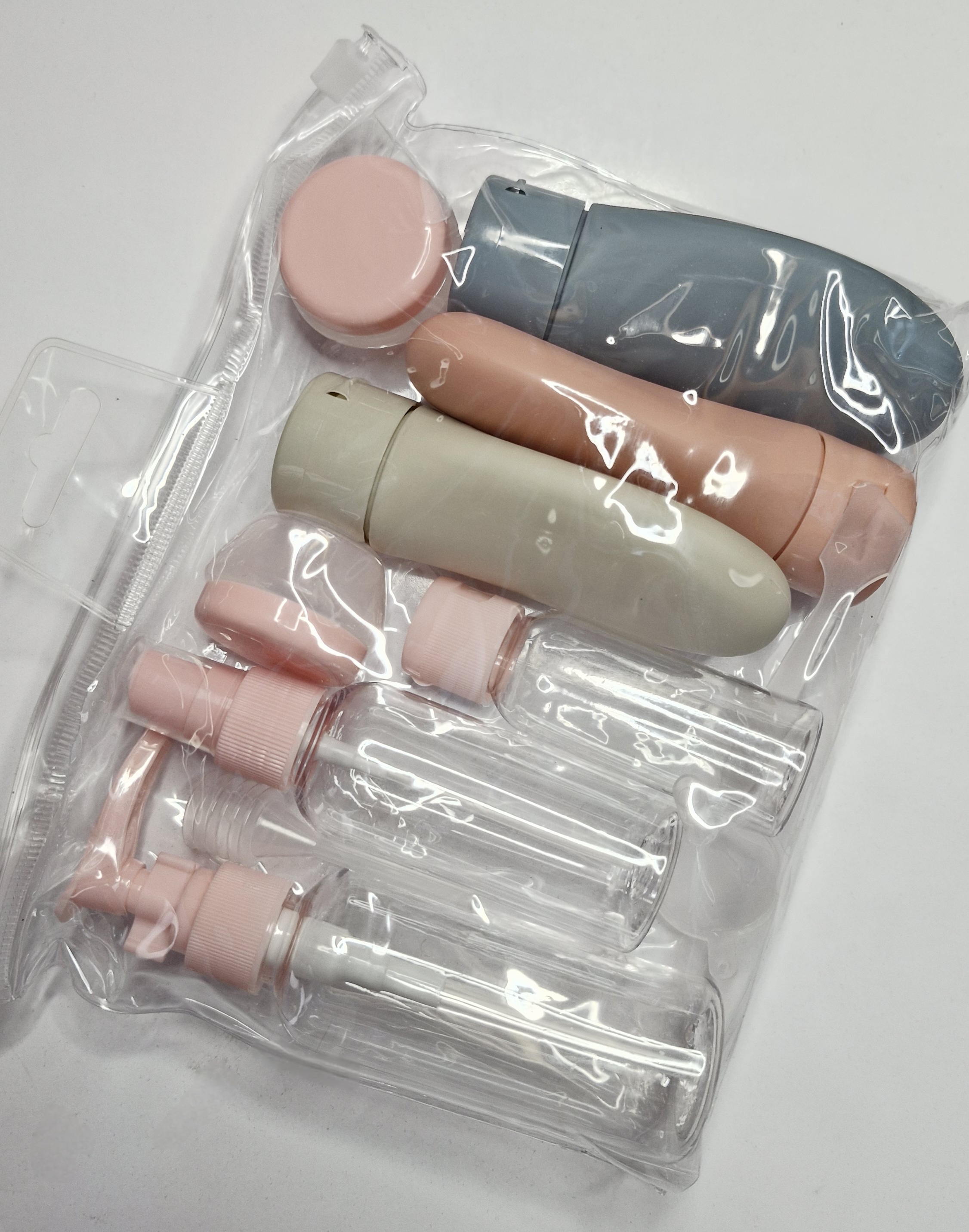 پک آرایشی بهداشتی مسافرتی ۱۱ تیکه